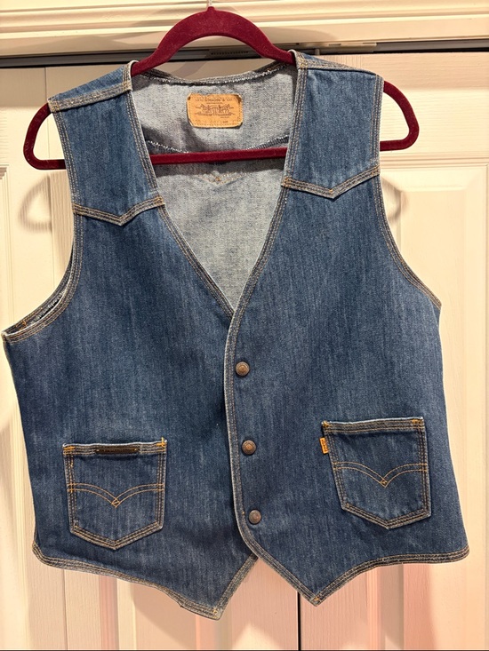 Levis Strauss Other - Classic Men's Levi’s Denim Vest - Blue